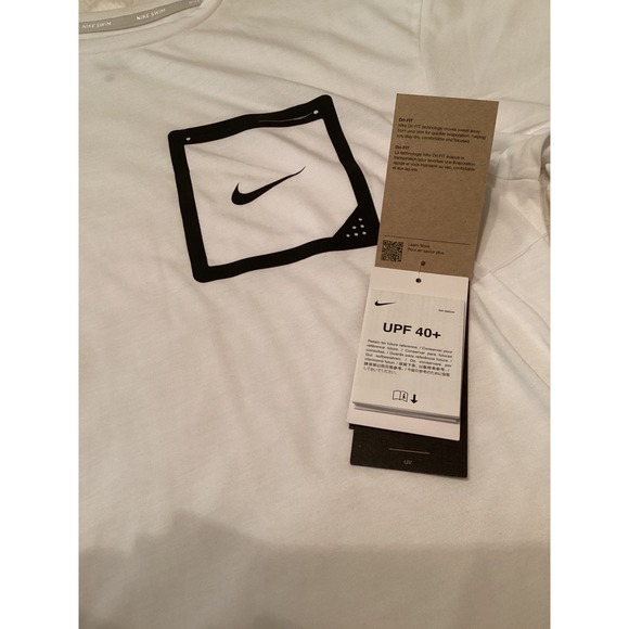 Nike Swim Dri-FIT T-Shirt Mens Small White UPF 40+ Graphic NEW - Picture 4 of 6